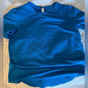 Lululemon short sleeve vibrant blue shirt